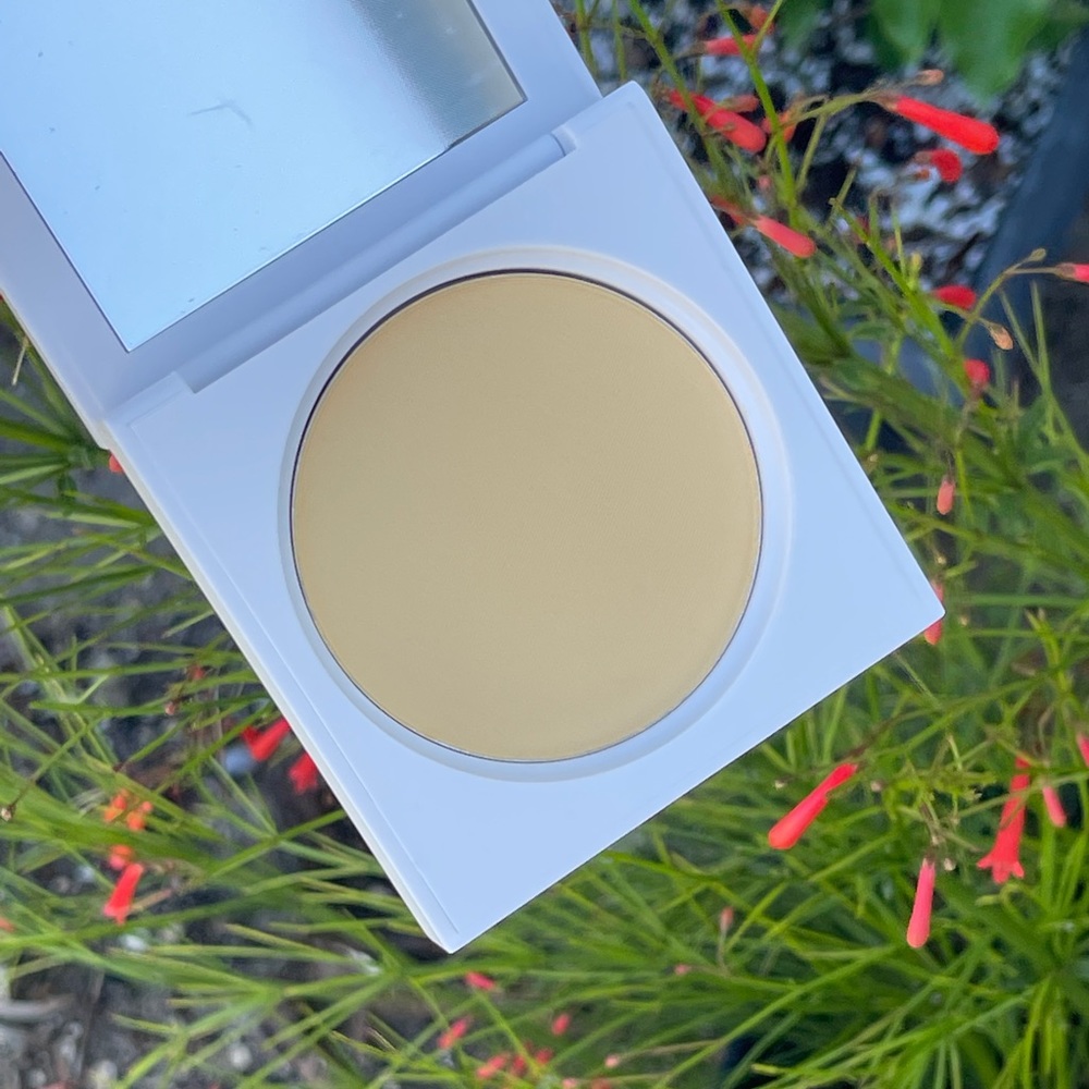 OFRA COSMETICS Banana Powder - Picture 2 of 8